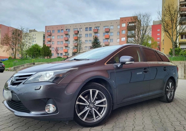 Toyota Avensis cena 31900 przebieg: 280000, rok produkcji 2013 z Stronie Śląskie małe 232